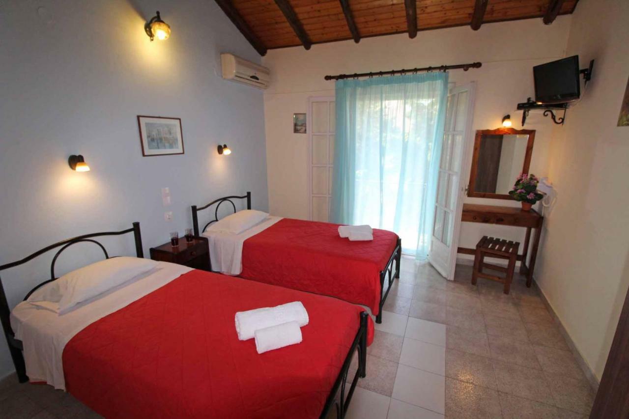 Dimitris Studios Acharavi  Exterior foto